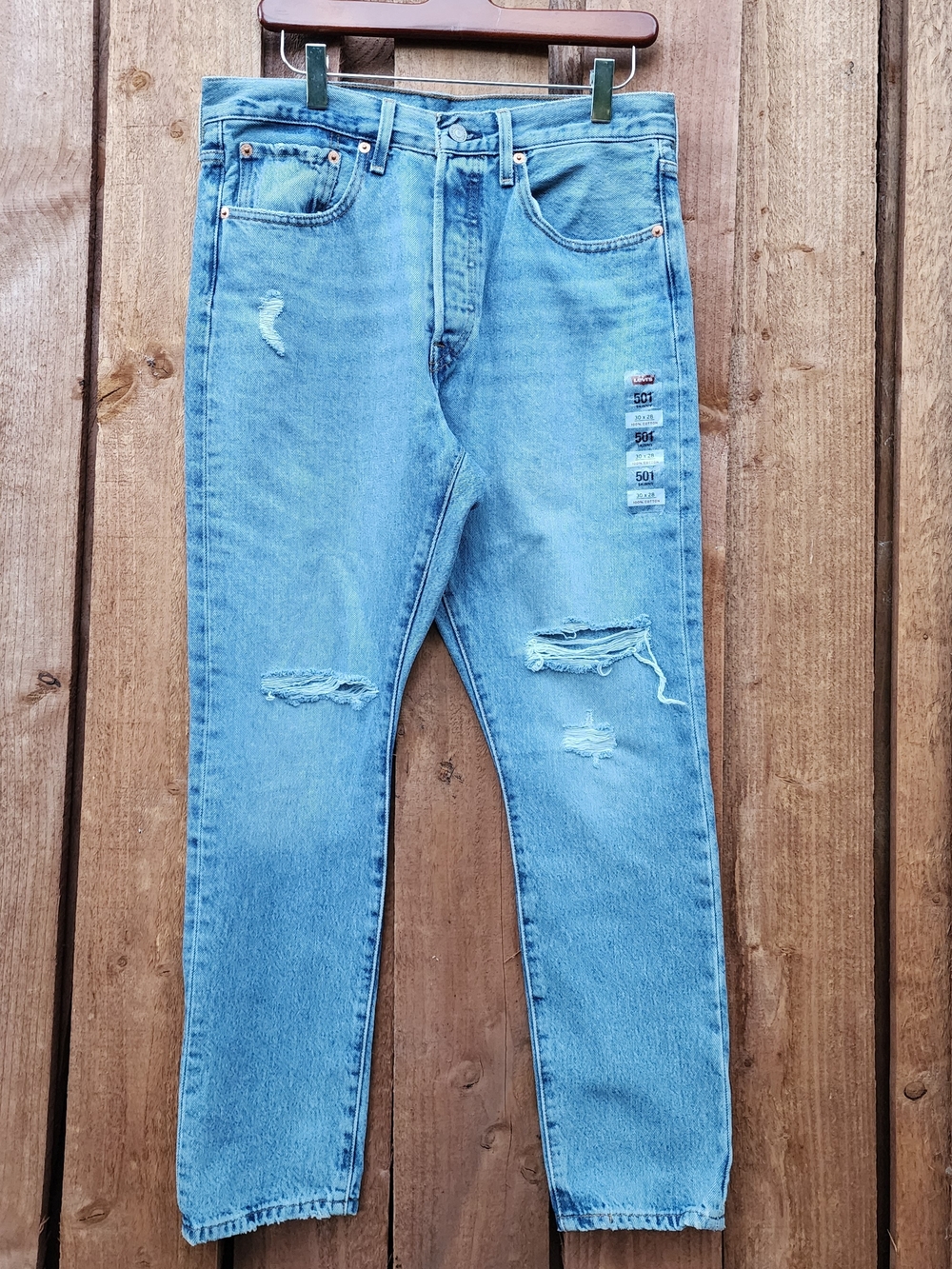 NWT Levi’s 501 Original Fit Distressed Jeans Light Wash Button Fly